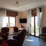 Casa Maurizio Διαμέρισμα Gravedona
